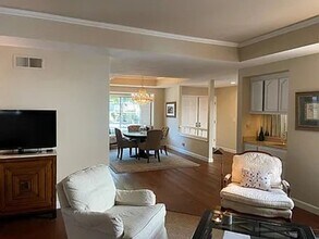 10 Glasgow Cir in Danville, CA - Foto de edificio - Building Photo