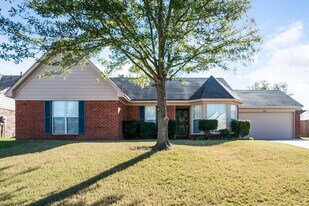 7896 Nature Walk Dr in Southaven, MS - Building Photo