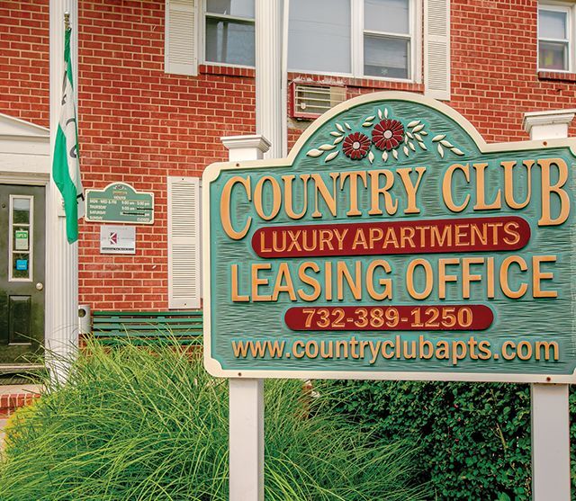 Country Club Apartments in Eatontown, NJ - Building Photo - Building Photo