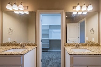 The Commons at Greenlea Chase in Oklahoma City, OK - Foto de edificio - Interior Photo