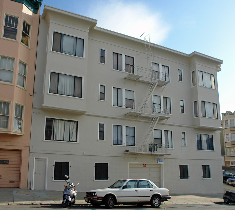 1196 Broadway in San Francisco, CA - Building Photo