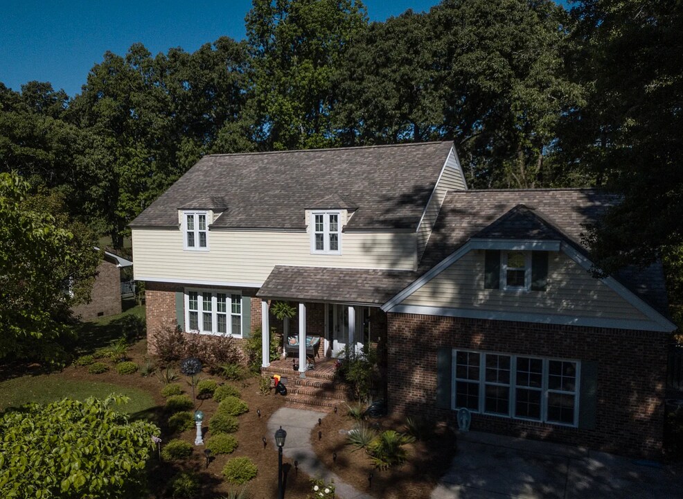 327 Plantation Dr in New Bern, NC - Building Photo