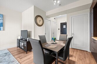 4789 Yonge St in Toronto, ON - Building Photo - Building Photo