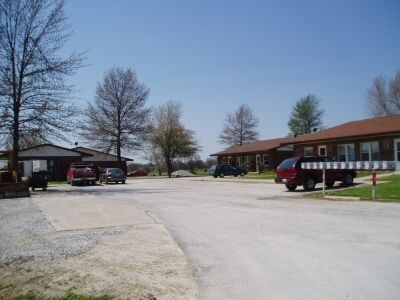 W Dade County Rd 22 in Arcola, MO - Foto de edificio