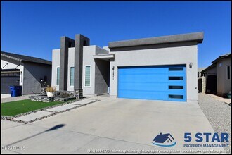12341 Desert Vista Ave in El Paso, TX - Building Photo - Building Photo