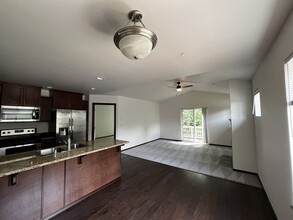 703 Kodiak Ln in Bellingham, WA - Building Photo - Building Photo