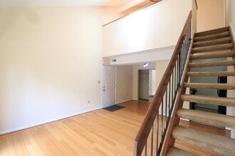 1639 Carriage House Terrace in Silver Spring, MD - Building Photo - Building Photo
