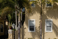 3311-13 W. San Juan in Tampa, FL - Foto de edificio - Building Photo