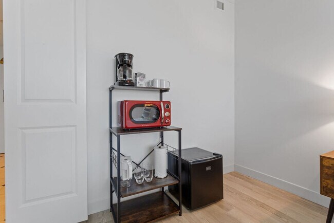 810 Pacific Ave in Atlantic City, NJ - Foto de edificio - Building Photo