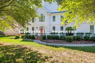 1403 Regents Park Ln in Greensboro, NC - Building Photo - Building Photo