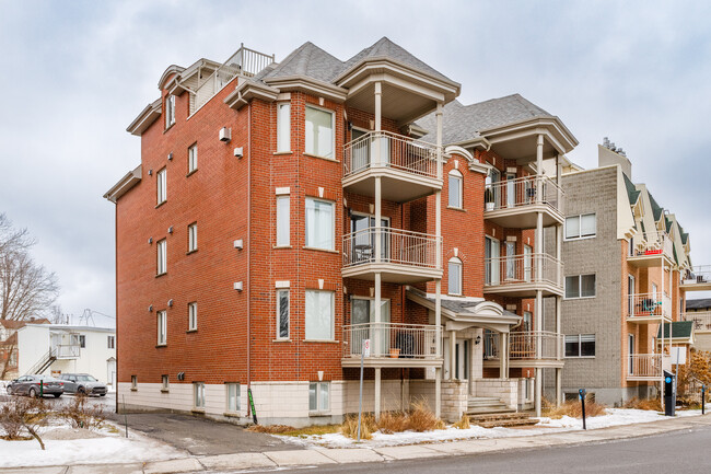 2040 Saint-Joseph Boul in Lachine, QC - Building Photo - Building Photo