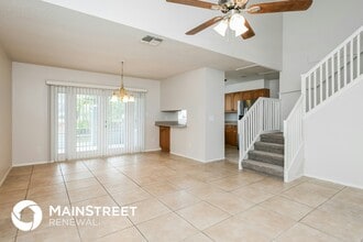2389 Carriage Run Rd in Kissimmee, FL - Building Photo - Building Photo