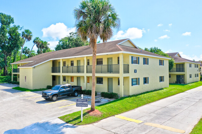 Parrott's Landing Apartments in Okeechobee, FL - Foto de edificio - Building Photo