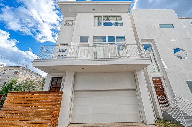property at 5628 Kiam St