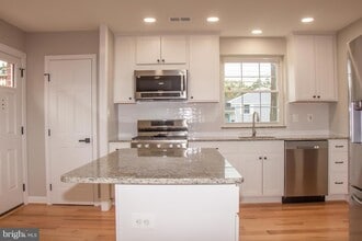 2811 Mosby St in Alexandria, VA - Building Photo - Building Photo