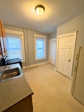 147 W Buttonwood St, Unit Unit 1FL in Reading, PA - Foto de edificio - Building Photo