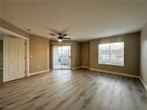 6800 E Lake Mead Blvd in Las Vegas, NV - Building Photo - Building Photo