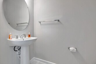 2502 Emerald Branch Dr in Hyattsville, MD - Building Photo - Building Photo