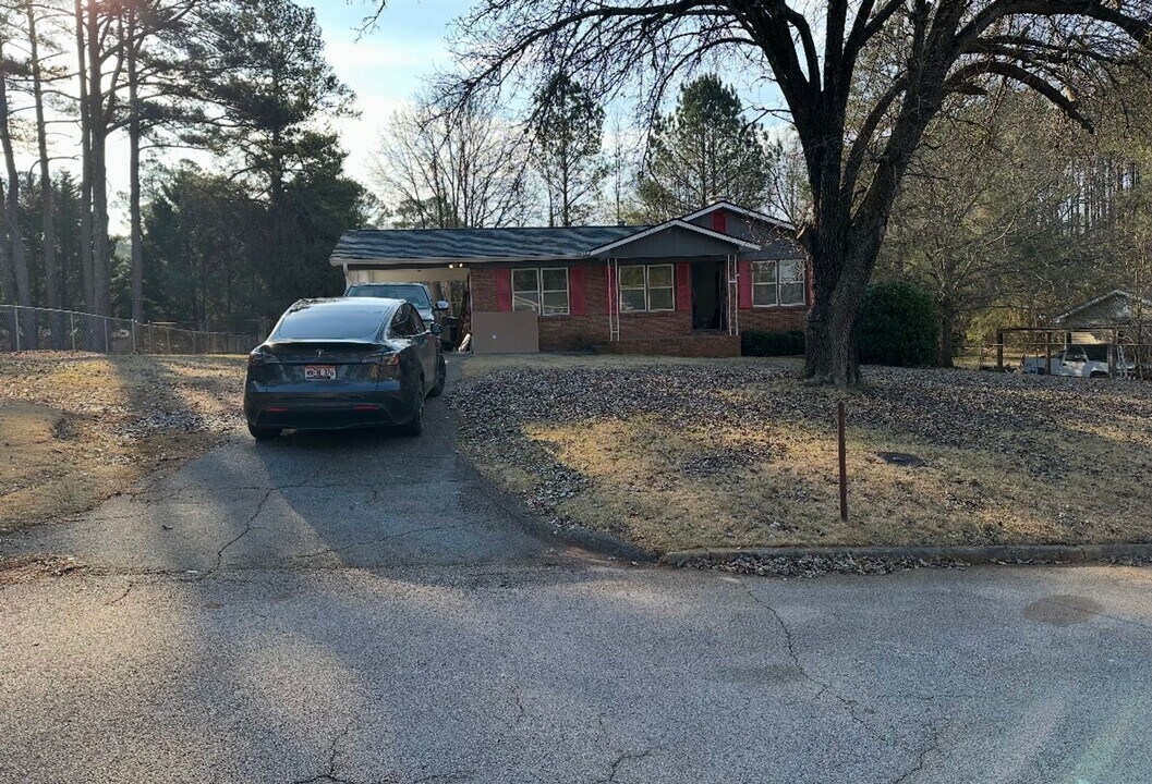 115 Melrose Dr in Lagrange, GA - Building Photo