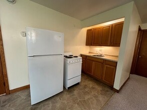 1702 E 2nd St in Duluth, MN - Building Photo - Building Photo