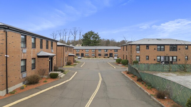 Elizabeth Apartments in New Haven, CT - Building Photo - Building Photo