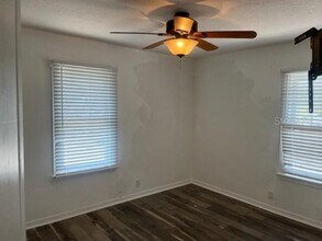 6921 Washington St in New Port Richey, FL - Building Photo - Building Photo