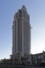 One Park Tower in Mississauga, ON - Building Photo - Building Photo