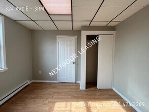324 Ave E in Bayonne, NJ - Building Photo - Building Photo