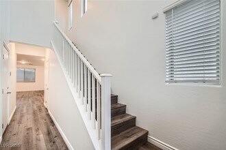 1009 Bluebell Brook St in Henderson, NV - Building Photo - Building Photo