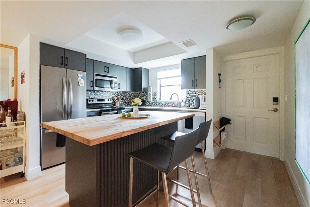 28181 Pine Haven Way in Bonita Springs, FL - Building Photo