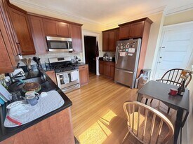 79 College Ave, Unit 2 in Somerville, MA - Building Photo