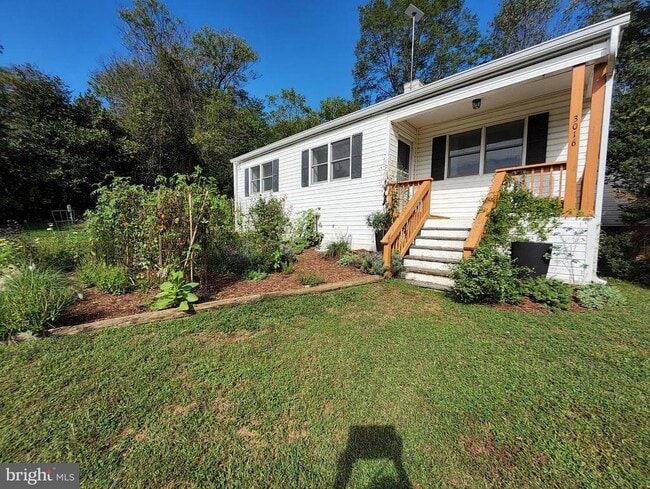 property at 3016 Delaplane Grade Rd