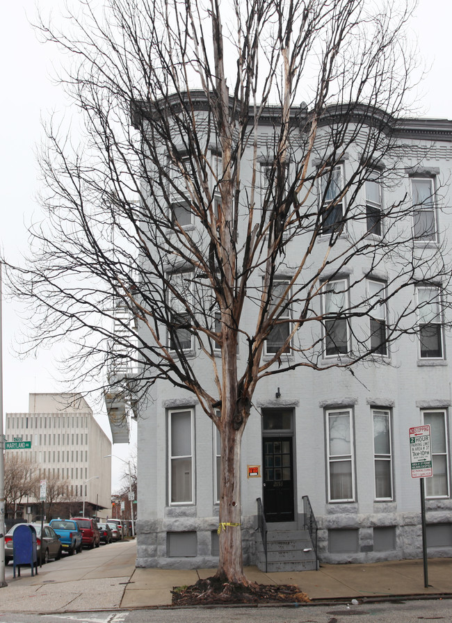 2653 Maryland Ave in Baltimore, MD - Building Photo - Building Photo