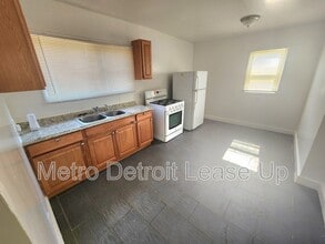 3651 Buckingham in Detroit, MI - Building Photo - Building Photo