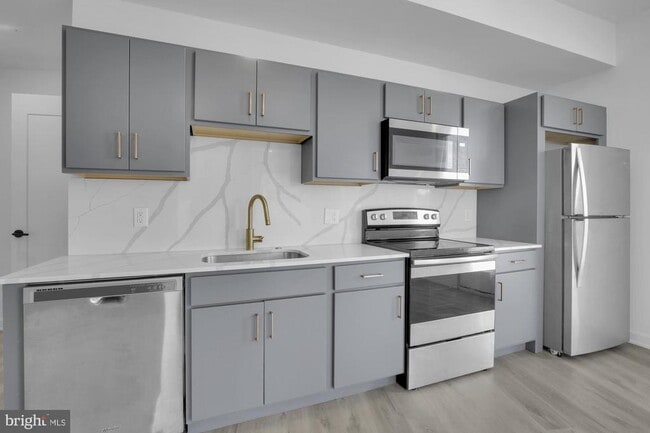 property at 2046 E Lehigh Ave