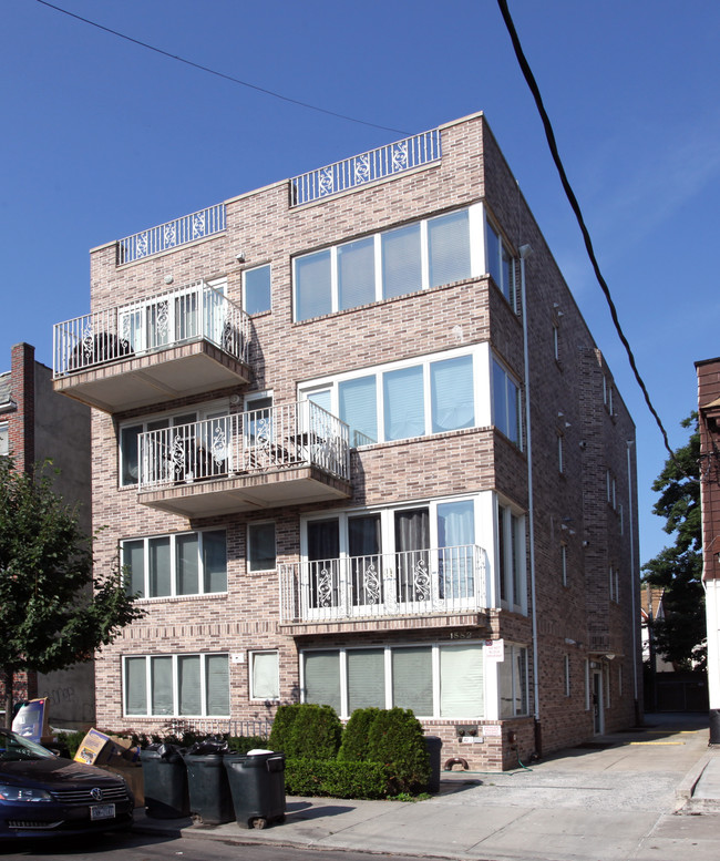 1582 E 22nd St in Brooklyn, NY - Building Photo - Building Photo