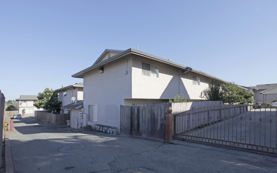 201 Sebastian Ln in Watsonville, CA - Building Photo