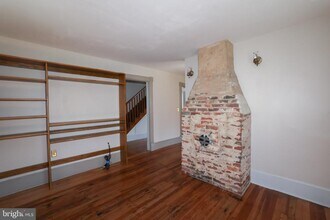 24060 New Mountain Rd in Aldie, VA - Building Photo - Building Photo