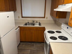 12107 E 23rd Ave in Spokane Valley, WA - Building Photo - Building Photo