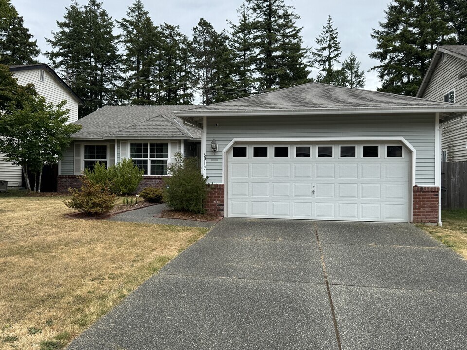 6019 Turley Lp Rd SE in Port Orchard, WA - Building Photo