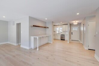 4150 Williams Ct in Hoffman Estates, IL - Building Photo - Building Photo