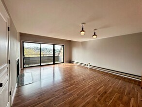 3030 14th Ave W in Seattle, WA - Building Photo - Building Photo