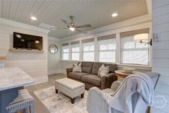 1320 Wilmington Island Rd in Savannah, GA - Building Photo - Building Photo