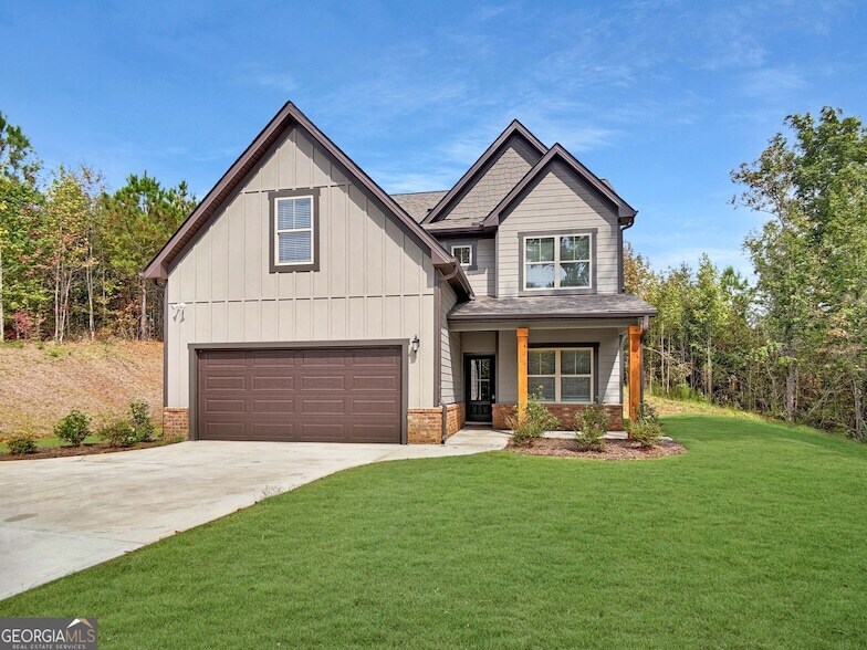 92 Hidden Brook Trail in Newnan, GA - Building Photo