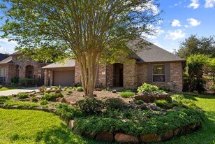 31 N Warbler Bend Cir in Spring, TX - Building Photo