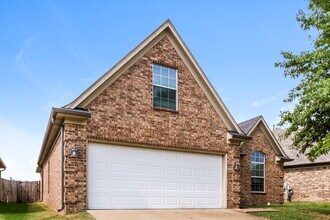 7895 Ridgedale Dr in Olive Branch, MS - Building Photo - Building Photo