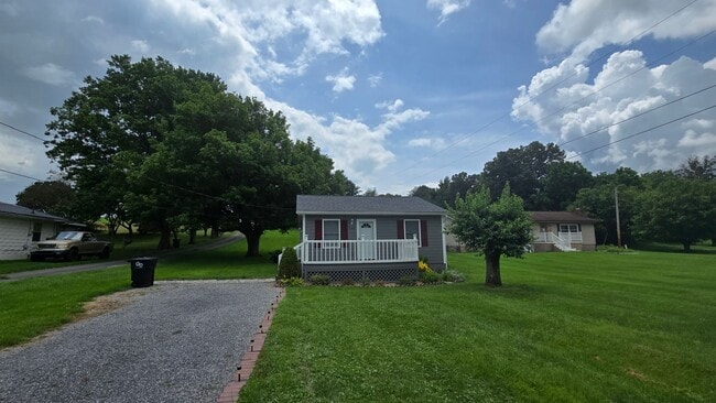 property at 943 Fall Creek Rd