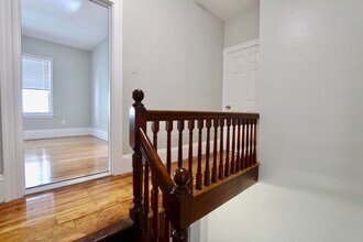 460 Saratoga St in Boston, MA - Foto de edificio - Building Photo