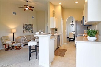 3045 Driftwood Way in Naples, FL - Building Photo - Building Photo