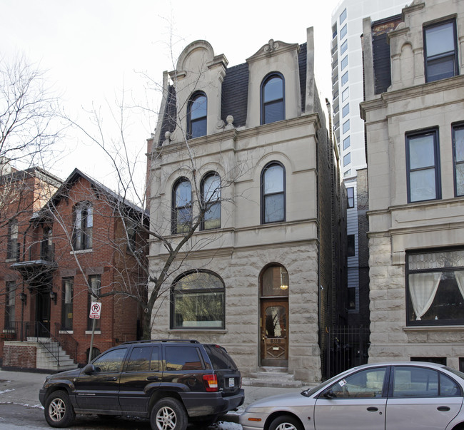 533 W Wrightwood Ave in Chicago, IL - Building Photo - Building Photo